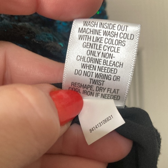 Apt9 sequin sweater with attached tank - Picture 10 of 10